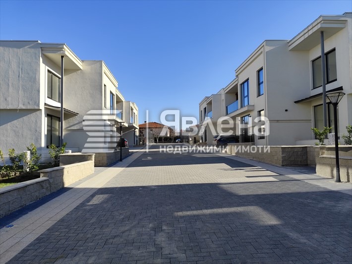 Продава КЪЩА, с. Марково, област Пловдив, снимка 2 - Къщи - 52941728