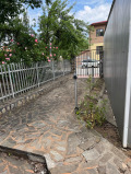 Продава КЪЩА, гр. Ловеч, Широк център, снимка 2