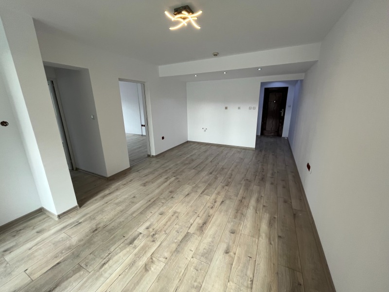 Продава 3-СТАЕН в област Стара Загора, гр. Казанлък - 90 кв.м / 135 000 € » 264 037.05 лв., ЕС ДИ ЕН ЕСТЕЙТС ЕООД