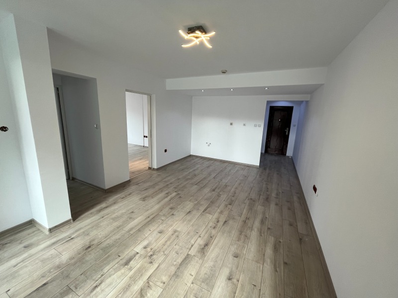 Продава 3-СТАЕН, гр. Казанлък, област Стара Загора, снимка 7 - Апартаменти - 53032107