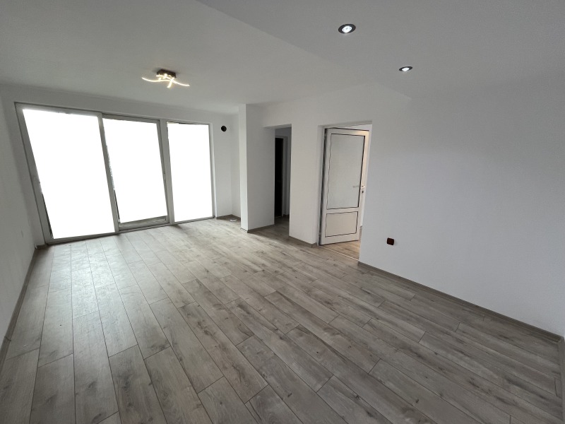 Продава 3-СТАЕН, гр. Казанлък, област Стара Загора, снимка 2 - Апартаменти - 53032107