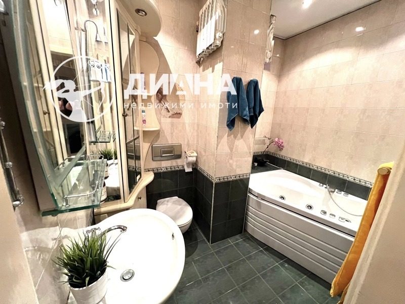 Продава ЕТАЖ ОТ КЪЩА, гр. Пловдив, Гагарин, снимка 5 - Етаж от къща - 54335739