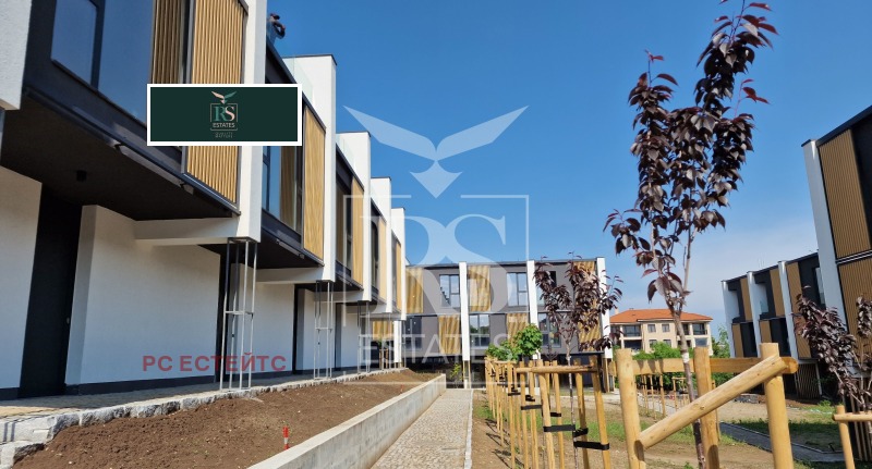 Eladó  Ház Sofia , Bojana , 200 négyzetméter | 83157279