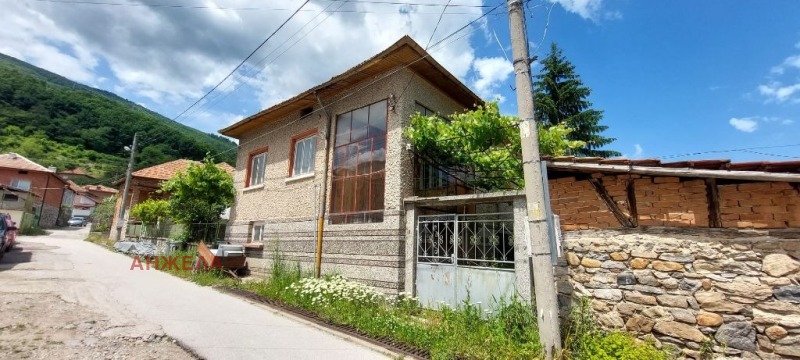 Продава КЪЩА, с. Сестримо, област Пазарджик, снимка 2 - Къщи - 52678180