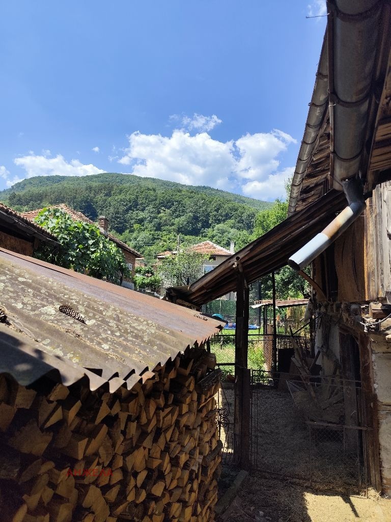 Продава КЪЩА, с. Сестримо, област Пазарджик
