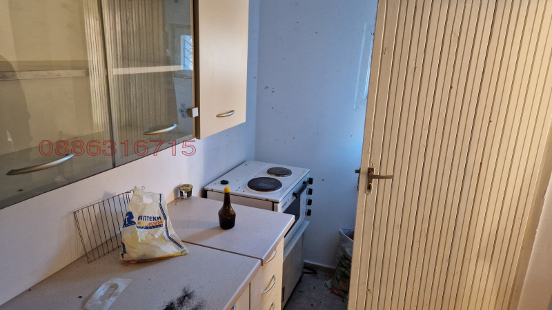 Продава КЪЩА, с. Планиница, област Перник, снимка 7 - Къщи - 52822600