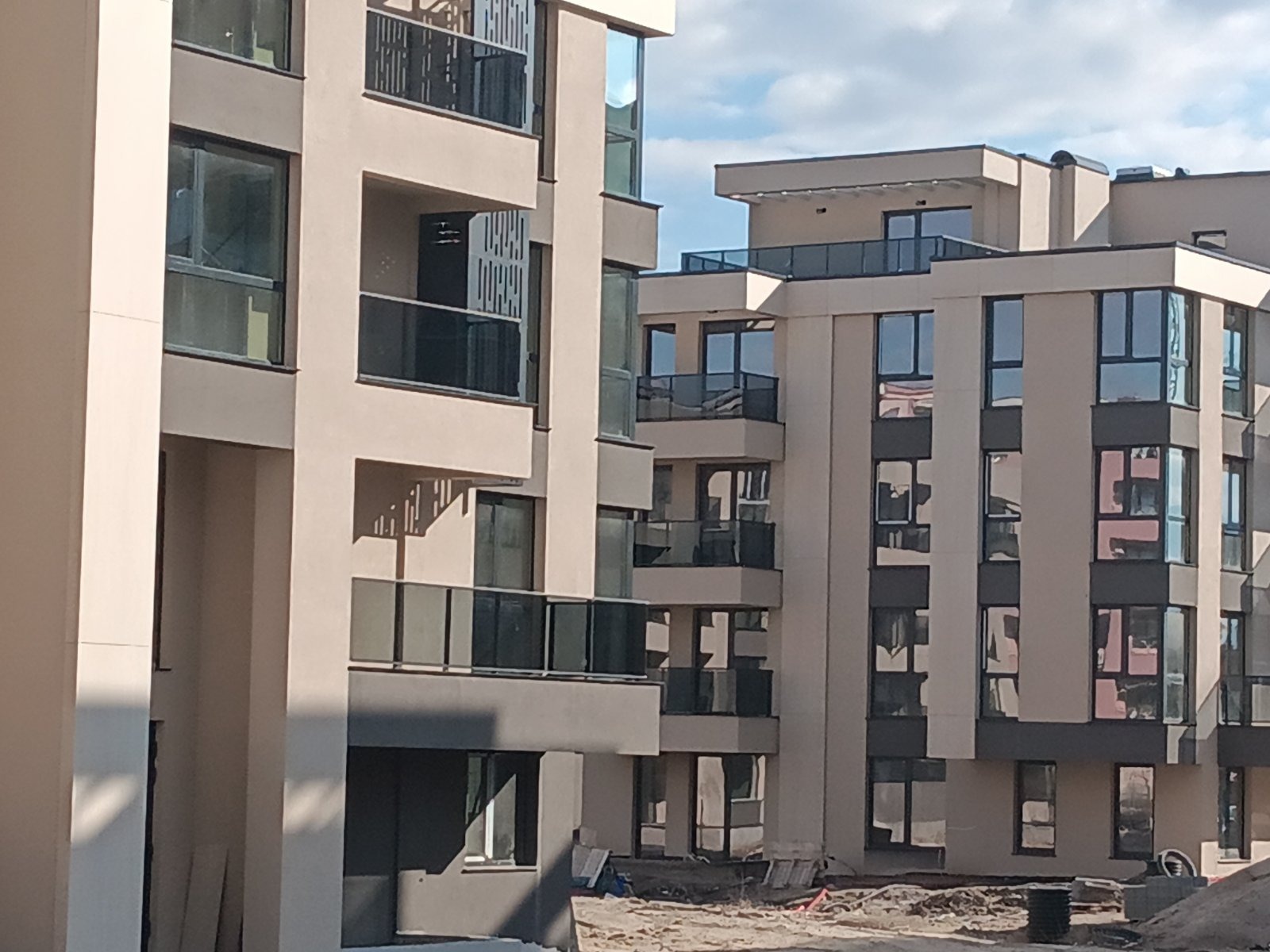 Продава 2-СТАЕН, гр. Пловдив, Остромила, снимка 2 - Апартаменти - 55217055