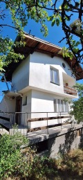 Продава КЪЩА, с. Планиница, област Перник, снимка 2