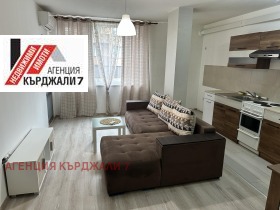 2-стаен град Кърджали, Възрожденци 1