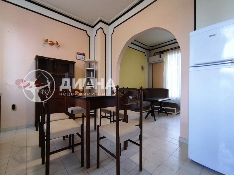 Продава  3-стаен град Пловдив , Кючук Париж , 94 кв.м | 71127848