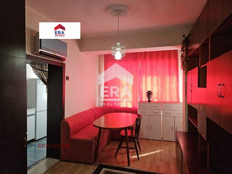 Продава 3-СТАЕН, гр. Ловеч, Широк център