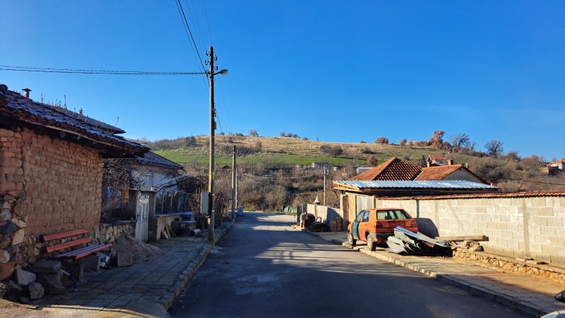 Продава КЪЩА, с. Пролом, област Пловдив, снимка 12 - Къщи - 52813996