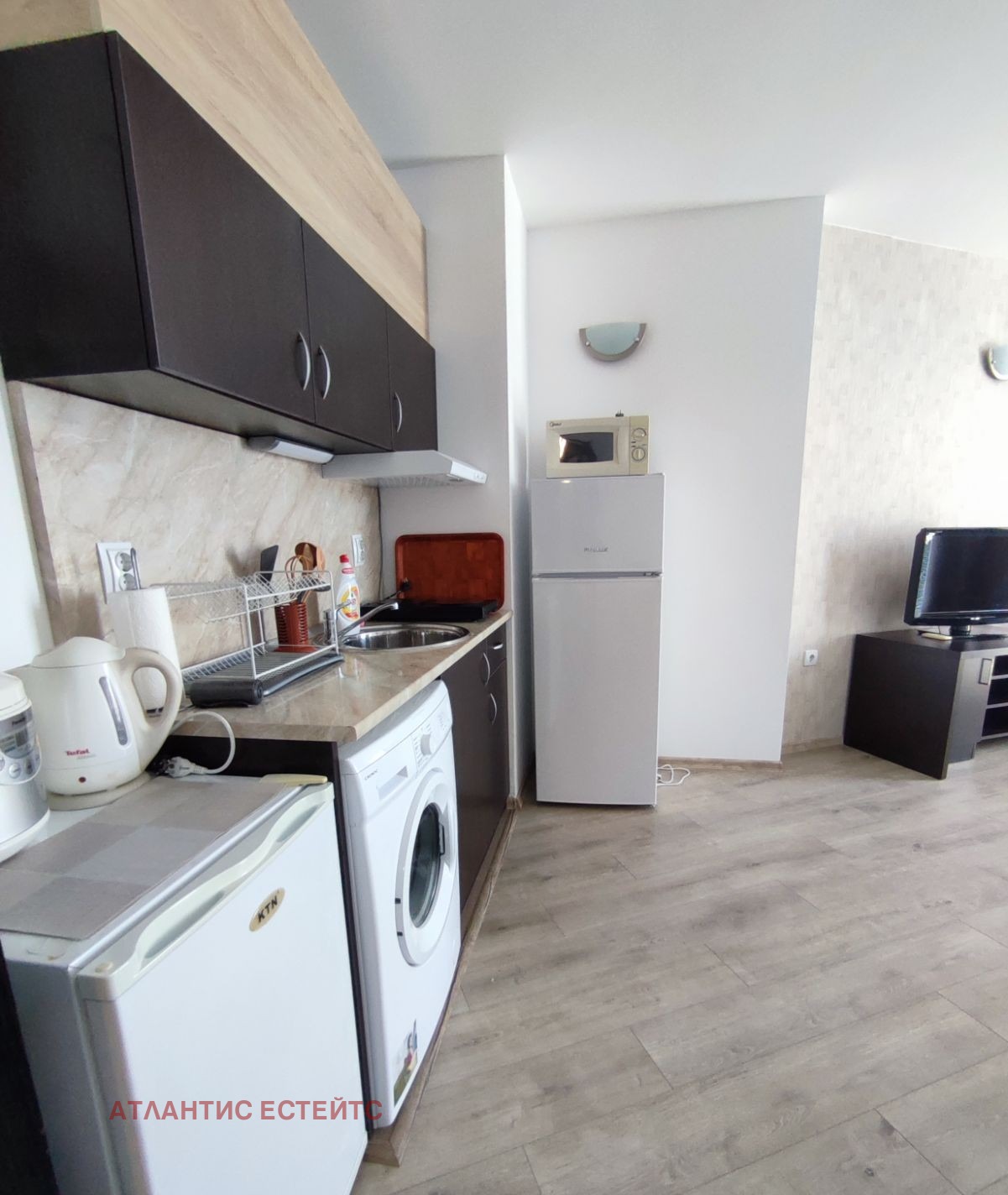Продава 2-СТАЕН, гр. Бургас, Сарафово, снимка 3 - Апартаменти - 54708545
