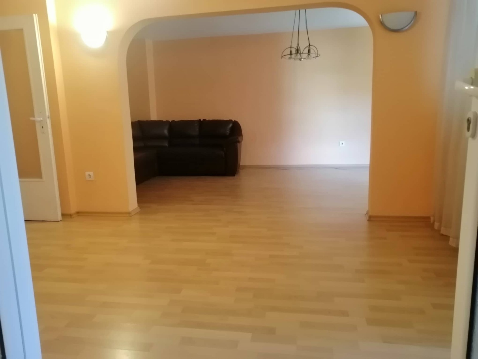 Продава МНОГОСТАЕН, гр. Варна, ВИНС-Червен площад, снимка 4 - Апартаменти - 55941060
