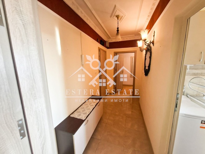 Продава 3-СТАЕН, гр. Шумен, Пазара, снимка 11 - Апартаменти - 52390760