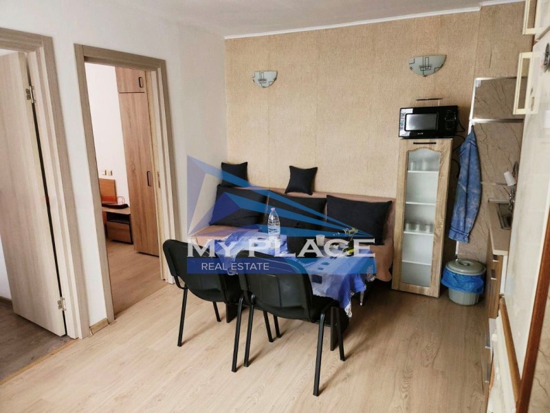 Продава ЕТАЖ ОТ КЪЩА, гр. Шумен, Център, снимка 2 - Етаж от къща - 53562913