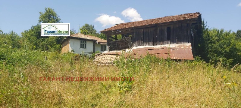 Продава КЪЩА, с. Селище, област Габрово, снимка 2 - Къщи - 46430032
