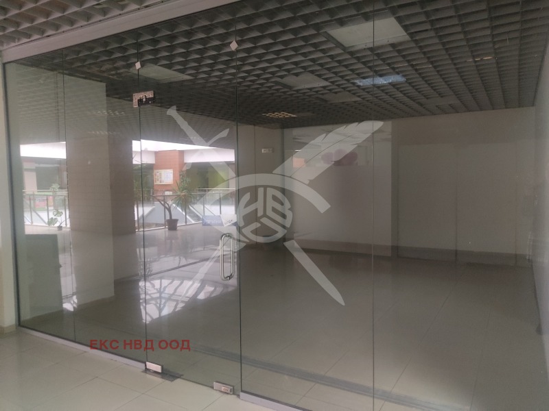 In vendita  Negozio Plovdiv , Tsentar , 34 mq | 97481997