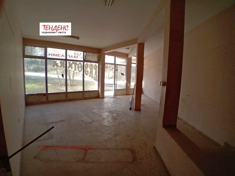 Продава МАГАЗИН, гр. Кърджали, Възрожденци, снимка 3 - Магазини - 53149687