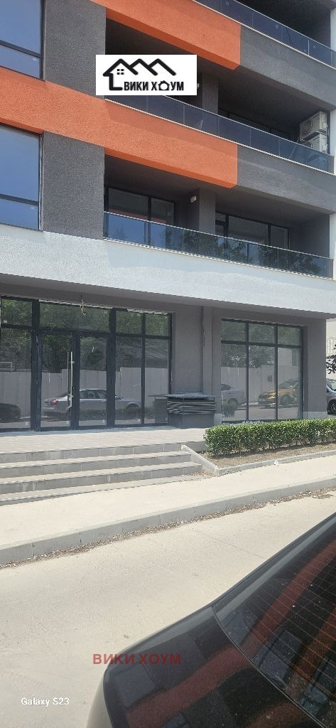 Продава  Магазин град Варна , Младост 2 , 121 кв.м | 45958365 - изображение [2]