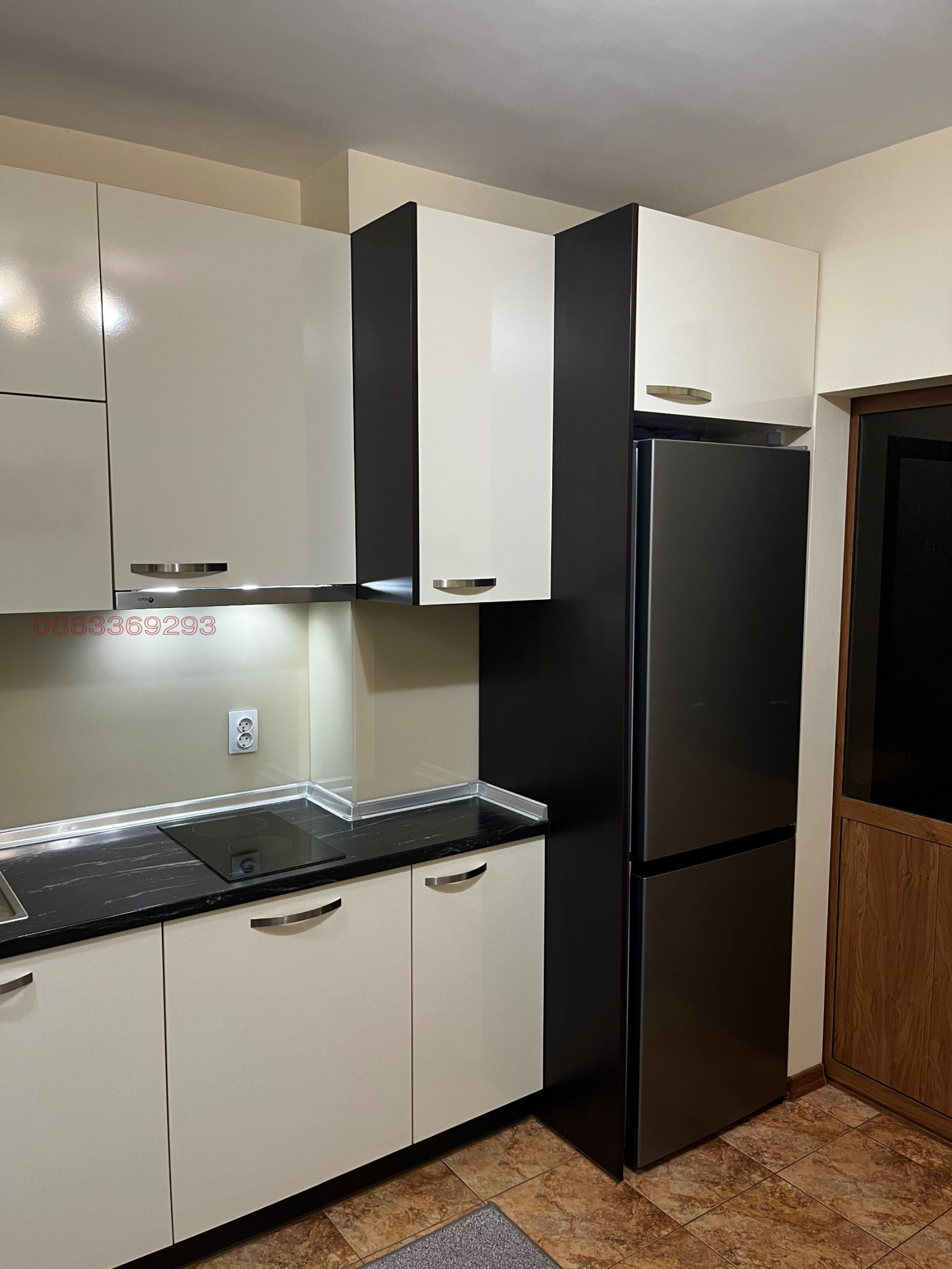 Продава 3-СТАЕН, гр. Русе, Център, снимка 2 - Апартаменти - 55400367