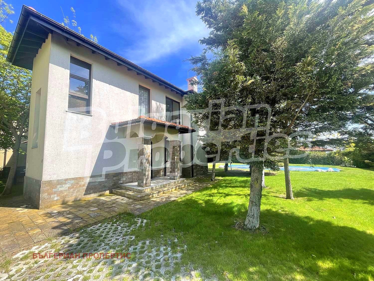 Продава КЪЩА, гр. Балчик, област Добрич, снимка 2 - Къщи - 50206318
