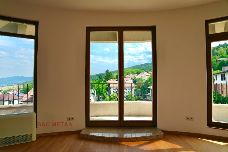 Продава МНОГОСТАЕН, гр. София, Симеоново, снимка 2 - Апартаменти - 53436093