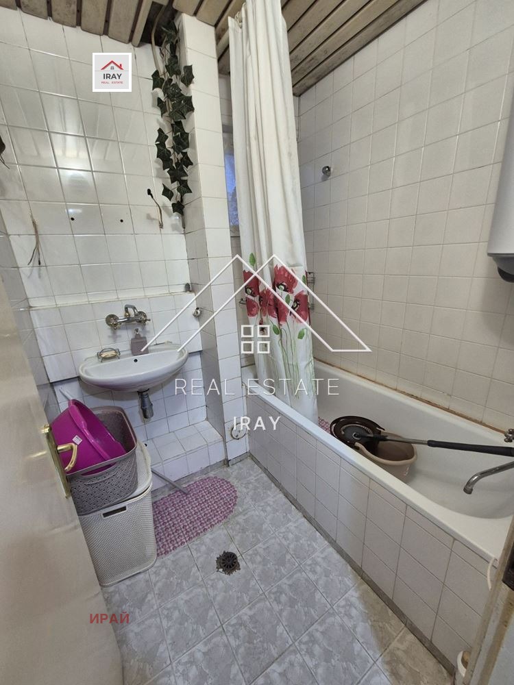 Продава МНОГОСТАЕН, гр. Стара Загора, Център, снимка 16 - Апартаменти - 52483310