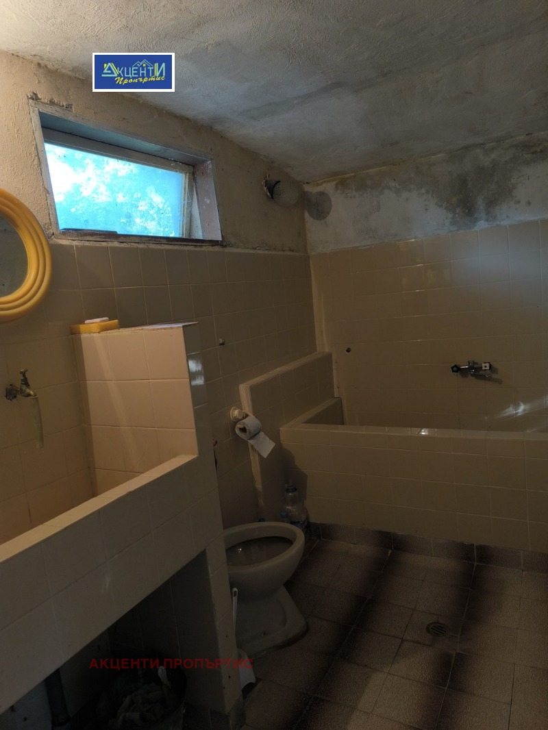 Продава КЪЩА, с. Къпиново, област Велико Търново, снимка 4 - Къщи - 52564163