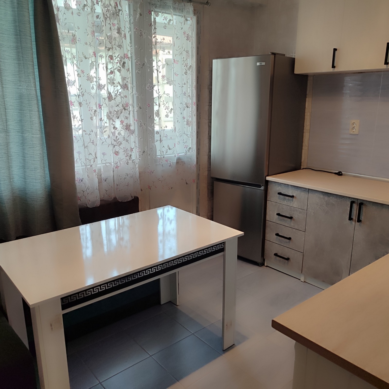 Продава 3-СТАЕН, гр. Благоевград, Широк център, снимка 4 - Апартаменти - 54674079