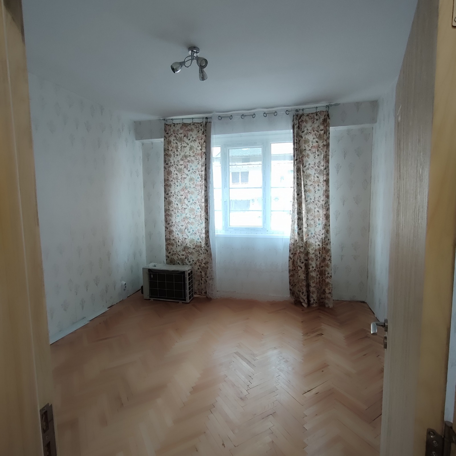 Продава 3-СТАЕН, гр. Благоевград, Широк център, снимка 7 - Апартаменти - 54674079