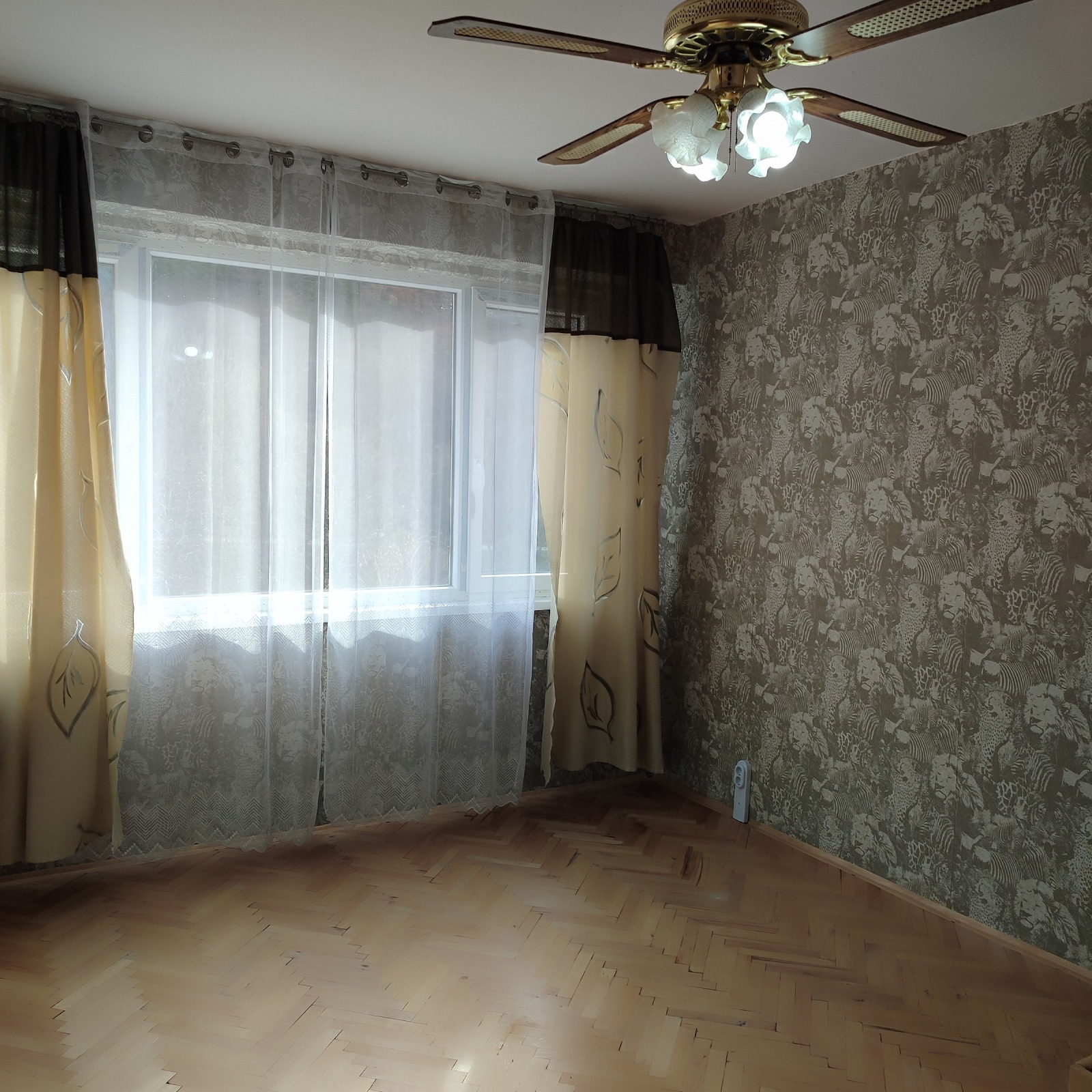Продава 3-СТАЕН, гр. Благоевград, Широк център, снимка 10 - Апартаменти - 54674079