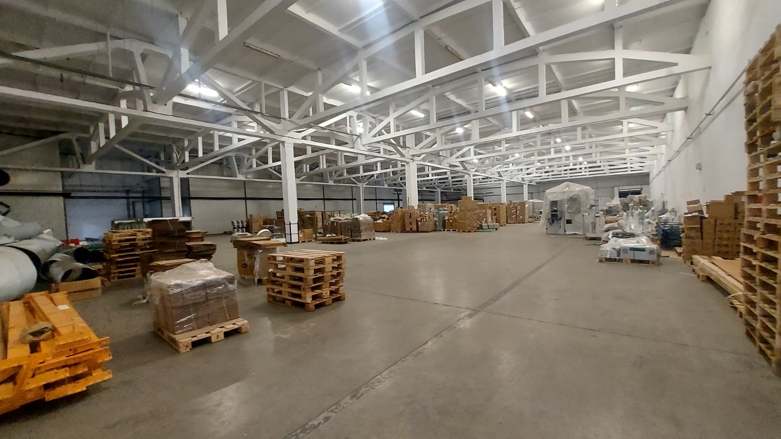 Продава ПРОМ. ПОМЕЩЕНИЕ, гр. Хасково, Промишлена зона - Изток, снимка 3 - Производствени сгради - 54888345