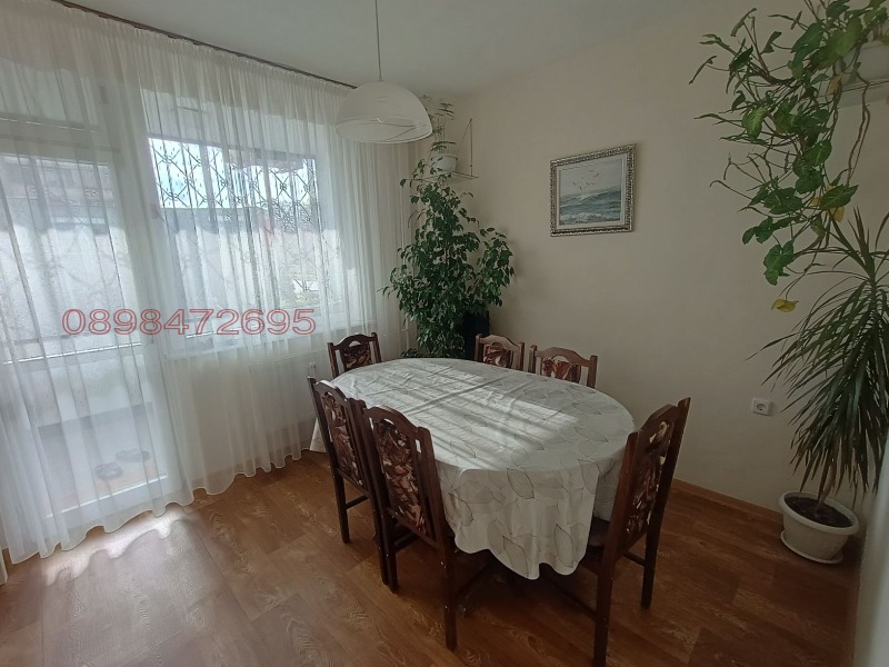 Продава МНОГОСТАЕН, гр. Сливен, Даме Груев, снимка 10 - Апартаменти - 52781394