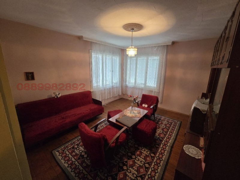 Продава КЪЩА, с. Кадиево, област Пловдив, снимка 5 - Къщи - 52565747