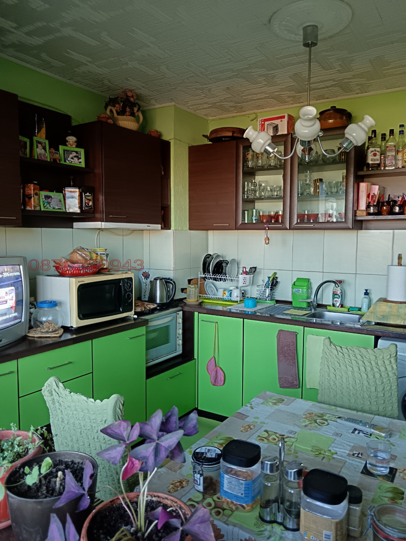 Продава 3-СТАЕН, гр. Русе, Възраждане, снимка 5 - Апартаменти - 52779510