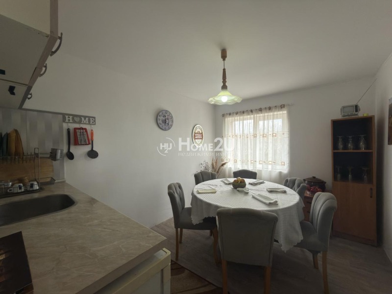 Продава КЪЩА, с. Стожер, област Добрич, снимка 2 - Къщи - 53456596