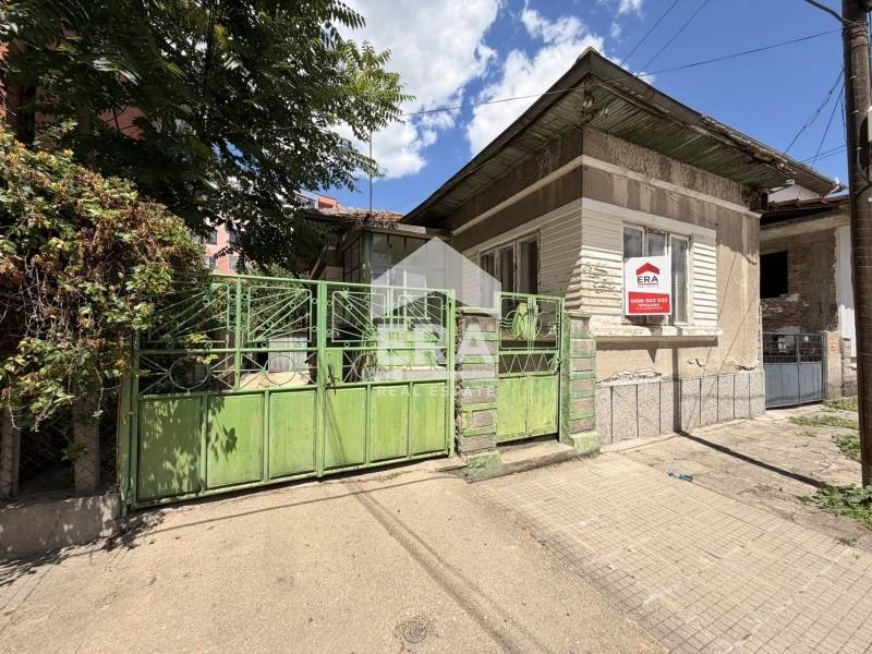 Продава КЪЩА, гр. Силистра, Център