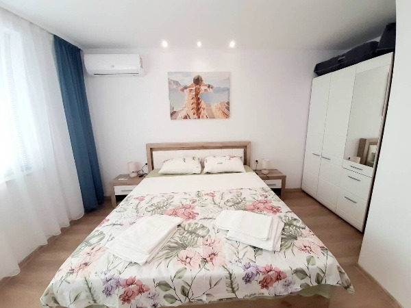 Продава 2-СТАЕН, гр. Бургас, Сарафово, снимка 3 - Апартаменти - 52613013