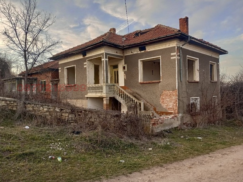 Продава КЪЩА, с. Славяни, област Ловеч, снимка 2 - Къщи - 52782273