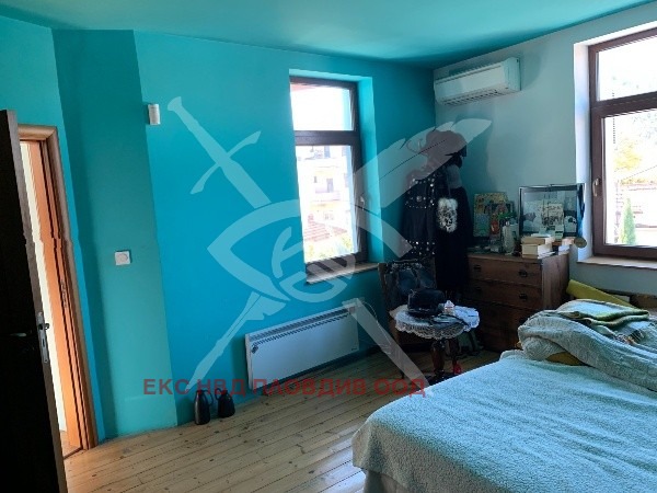 Продава КЪЩА, гр. Пловдив, Център, снимка 2 - Къщи - 54191515