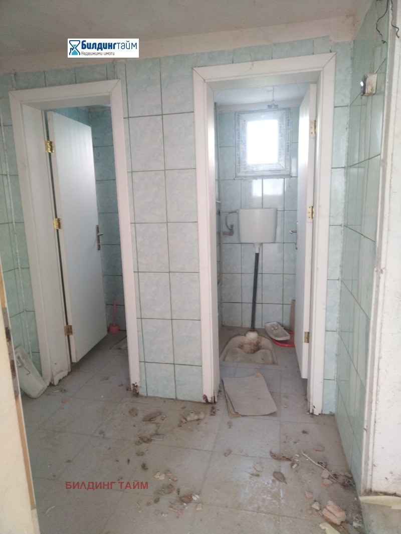 Продава  Пром. помещение град Шумен , Промишлена зона , 814 кв.м | 52838389 - изображение [6]