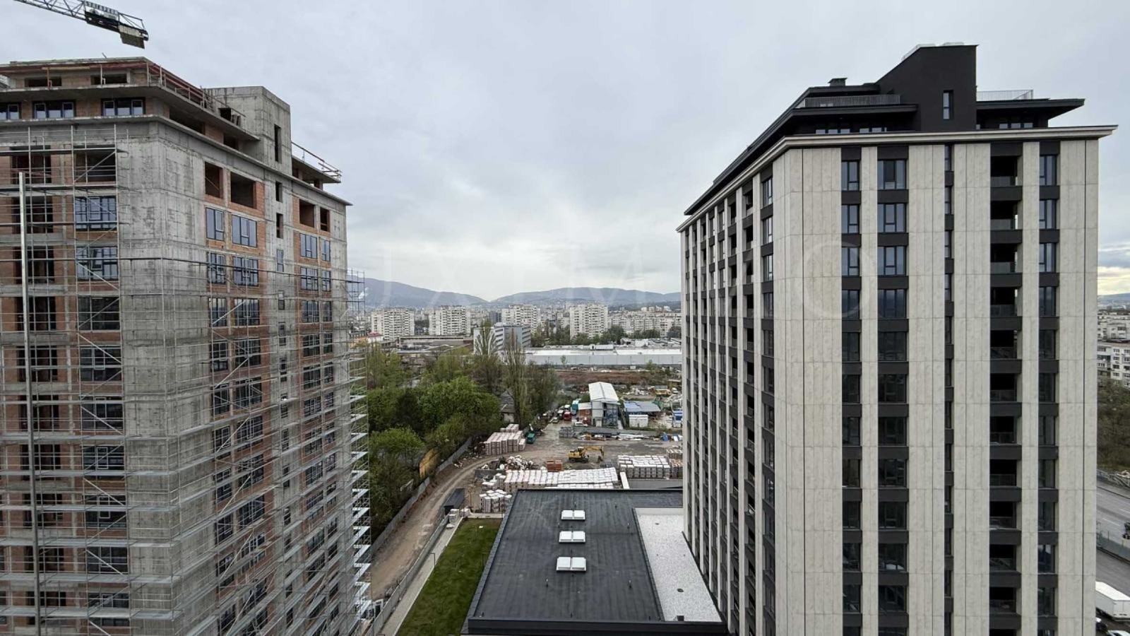 Продава 2-СТАЕН, гр. София, Банишора, снимка 2 - Апартаменти - 54357013