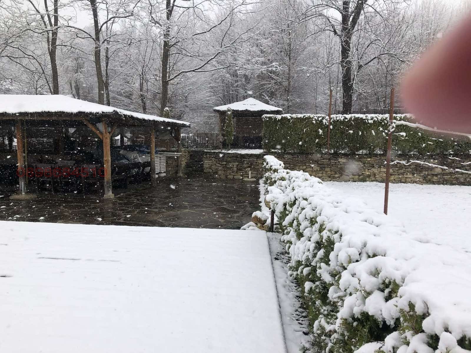 Продава ХОТЕЛ, гр. Априлци, област Ловеч, снимка 7 - Хотели - 54352929