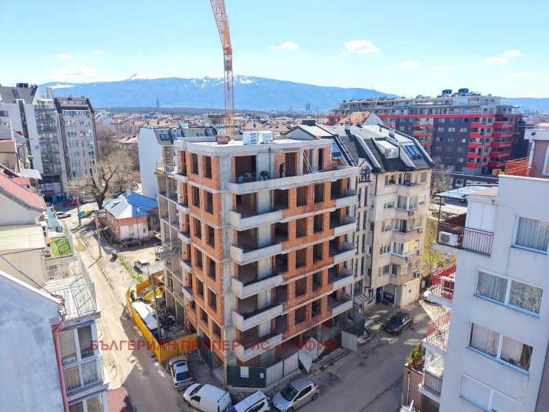 Продава ОФИС в град София, Оборище - 142 кв.м / 421 000 € » 823 404.43 лв., БЪЛГЕРИАН ПРОПЕРТИС - СОФИЯ