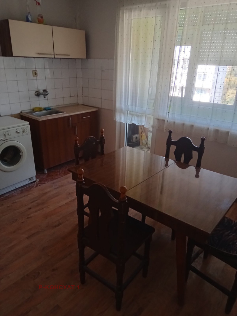 Продава  3-стаен град Пловдив , Въстанически , 110 кв.м | 97585297