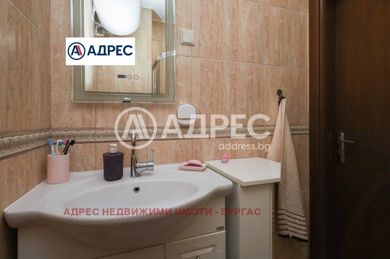 Продава 3-СТАЕН, гр. Бургас, област Бургас, снимка 13 - Aпартаменти - 49110869