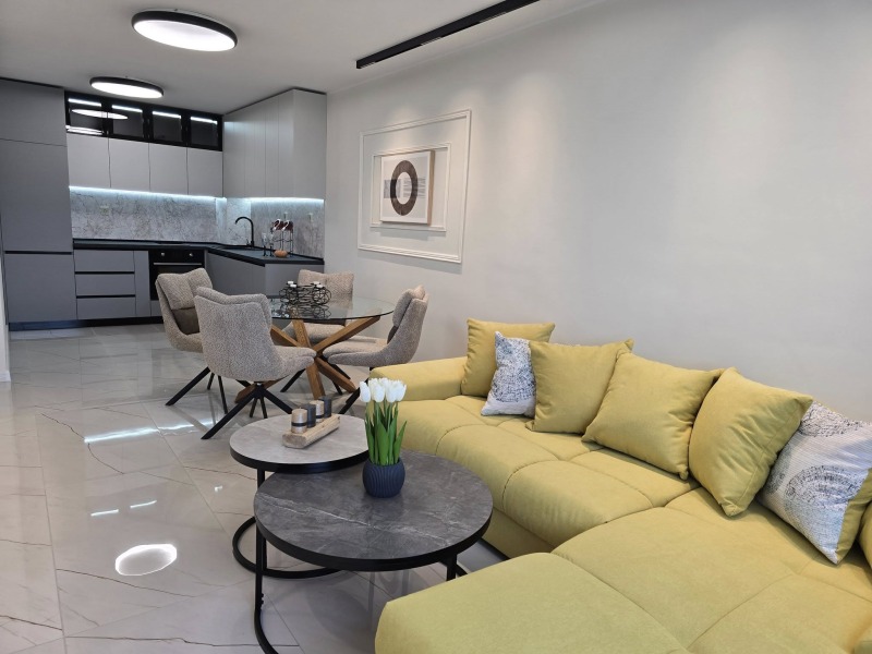 Продава  3-стаен град Стара Загора , Три чучура - център , 110 кв.м | 55551193 - изображение [16]