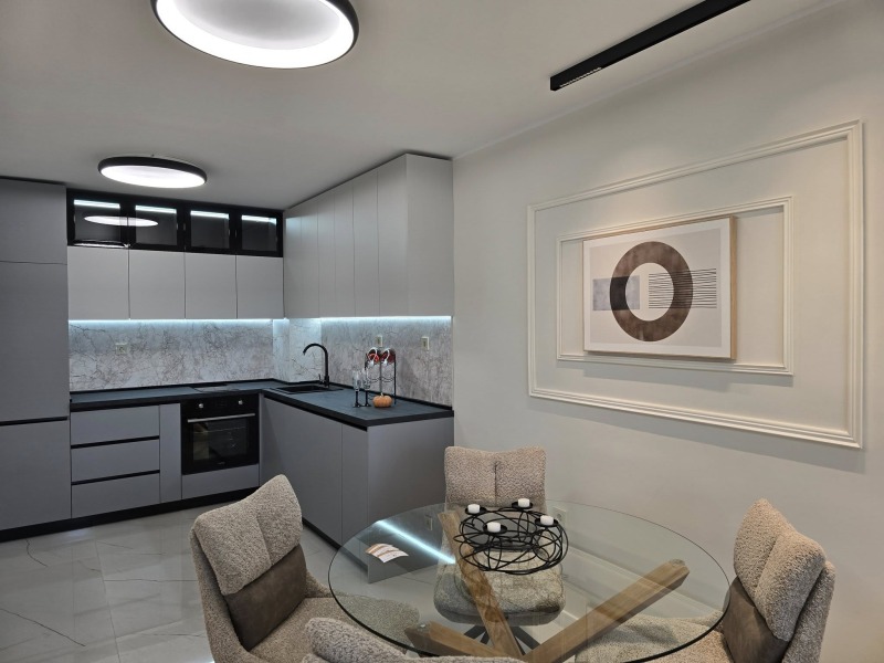 Продава  3-стаен град Стара Загора , Три чучура - център , 110 кв.м | 55551193 - изображение [2]