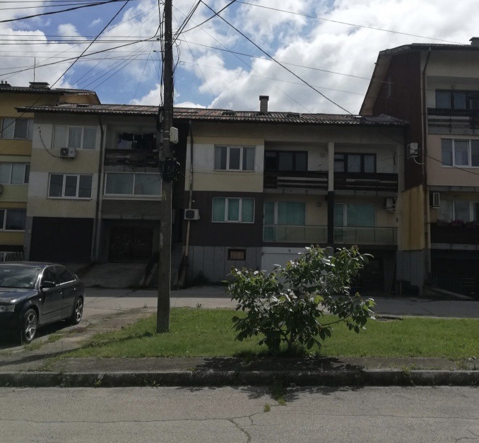 For Sale  3 bedroom Pernik , Tsarkva , 130 sq.m | 66488323